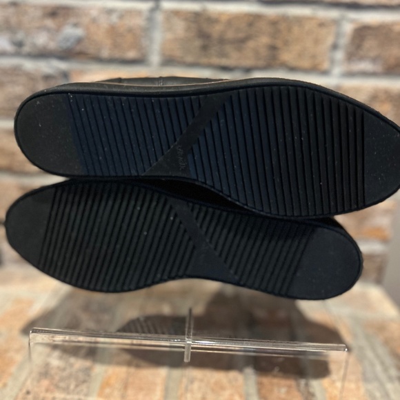 Softwalk Wildwood Black Leather Chelsea Boot - Picture 7 of 7